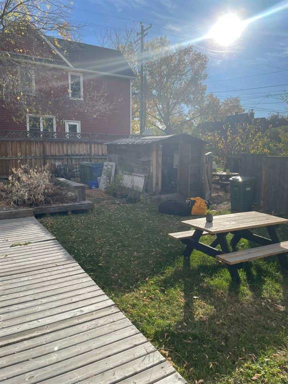 1046 8 Street Property Photo 20