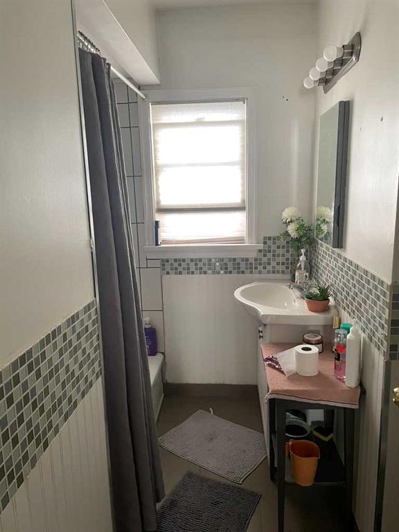 1046 8 Street Property Photo 24
