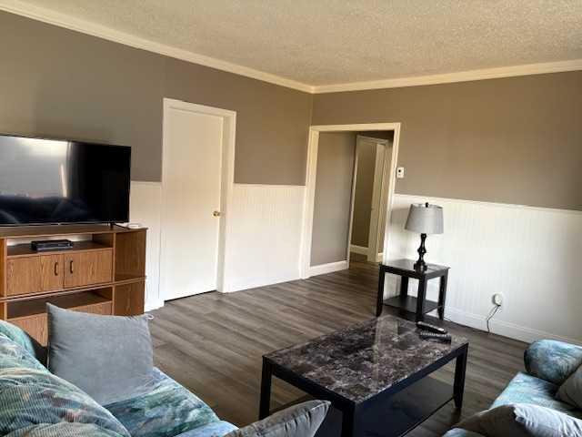 4926 50 Street Property Photo 14