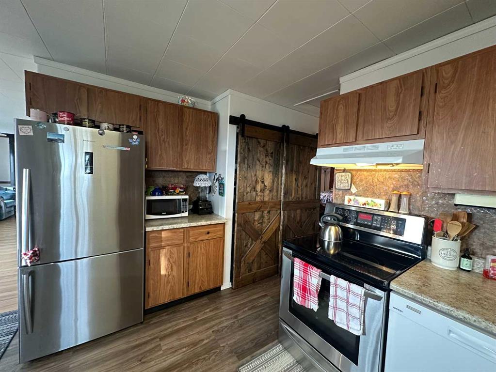 233 Range Road 931010 Property Photo 4
