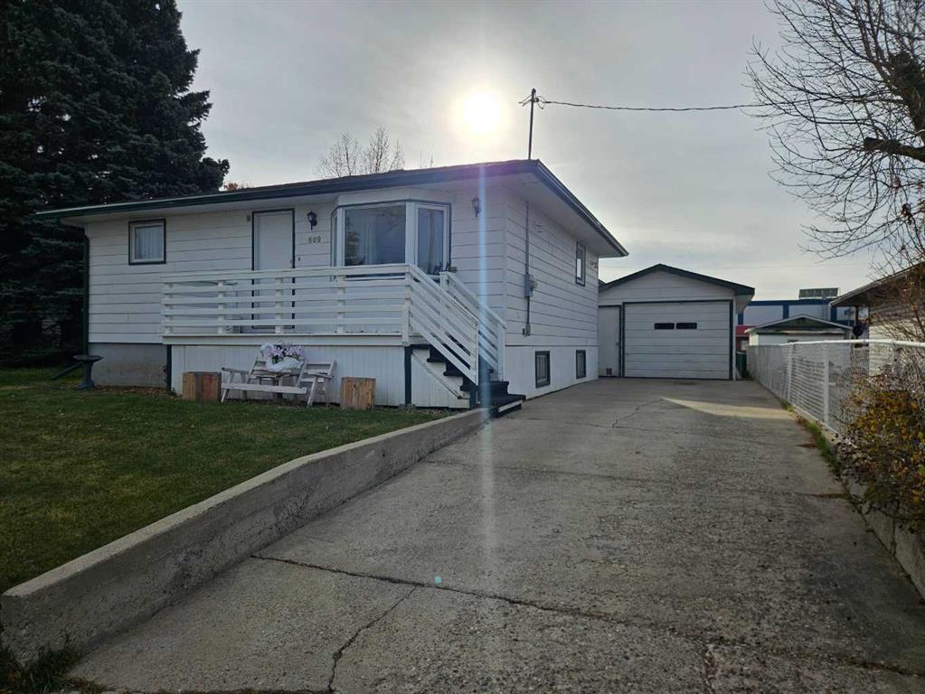 609 6a Avenue Property Photo