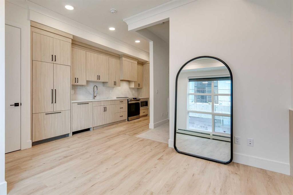 370 Dieppe Drive 101 Property Photo 6
