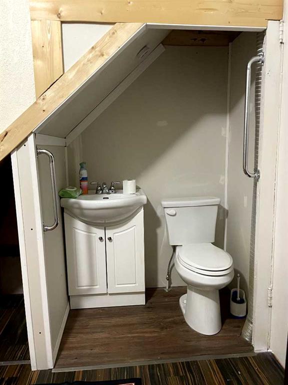 5123 50 Street Property Photo 20
