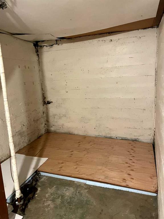 5123 50 Street Property Photo 28