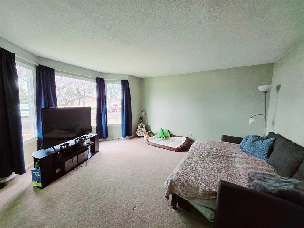 6409b Enevold Drive Property Photo 6