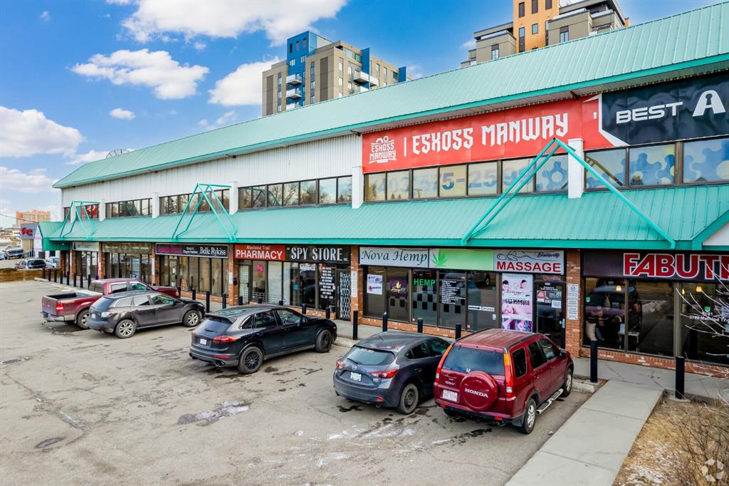 5720 Macleod Trail Property Photo 2