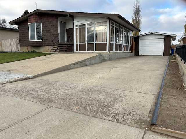 24 9 Avenue Property Photo 1