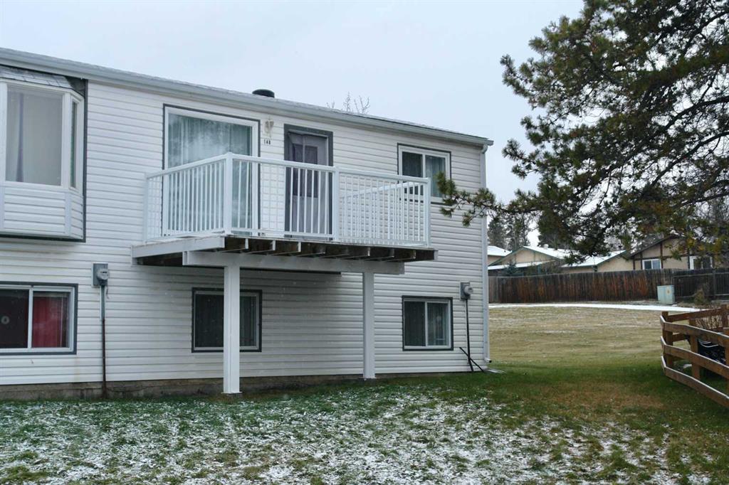 148 Rock Bay Property Photo 1