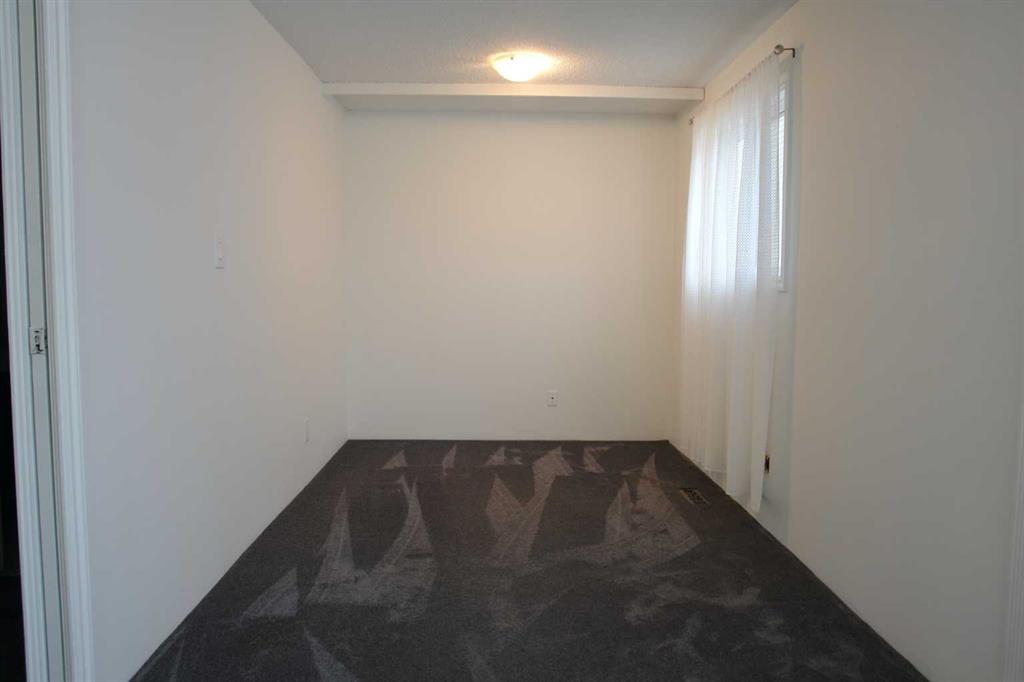 148 Rock Bay Property Photo 11