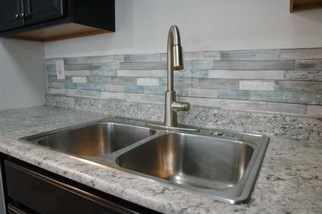 148 Rock Bay Property Photo 16
