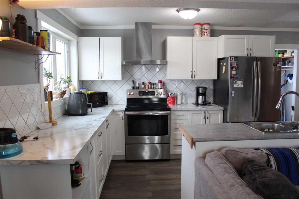 409 2nd Street Property Photo 3