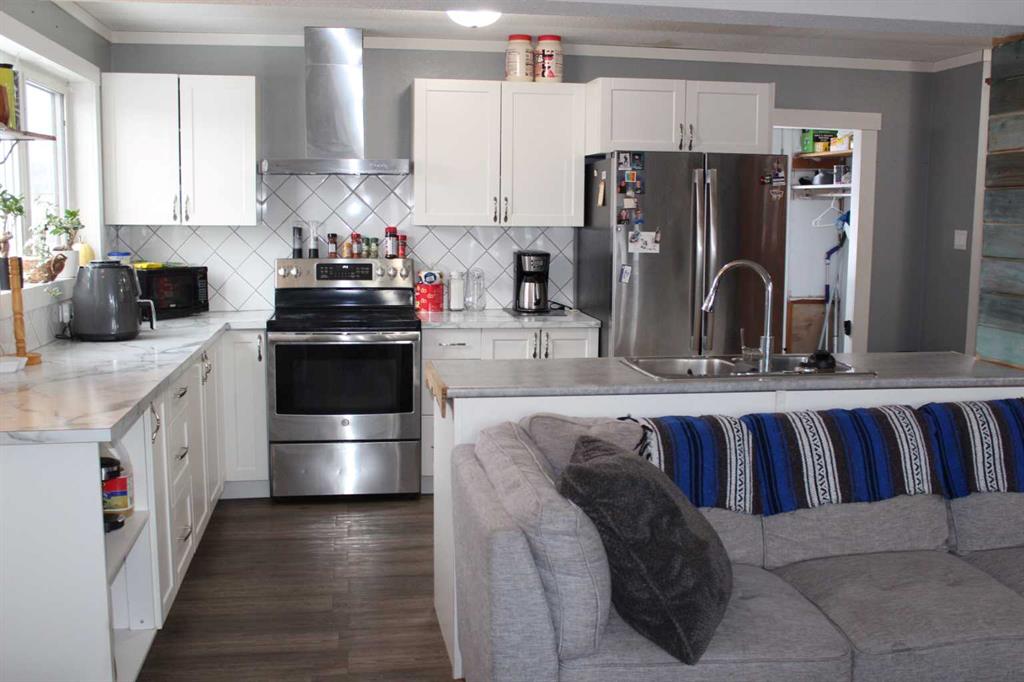 409 2nd Street Property Photo 6