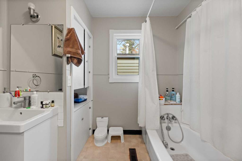 4609 47 Avenue Property Photo 14