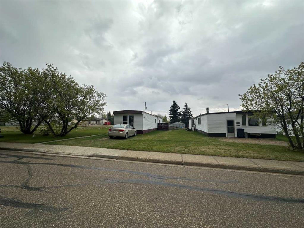 5107, 5113, 5117 51 Avenue Property Photo