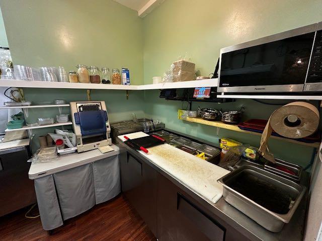 919 Centre Street E Property Photo 6