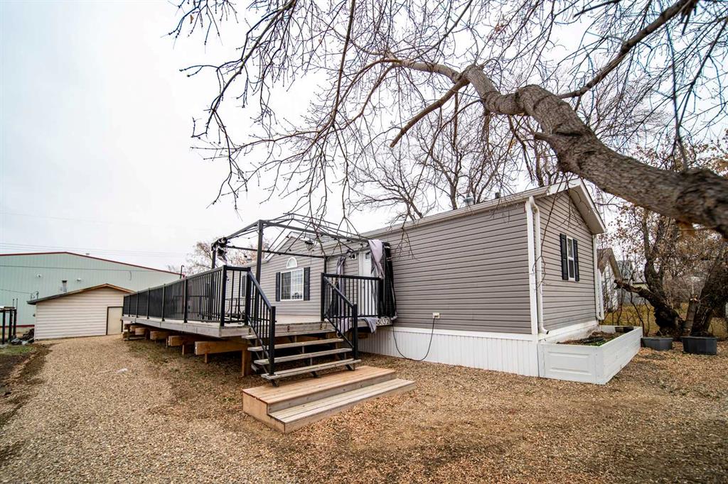 5032 49 Avenue Property Photo 21