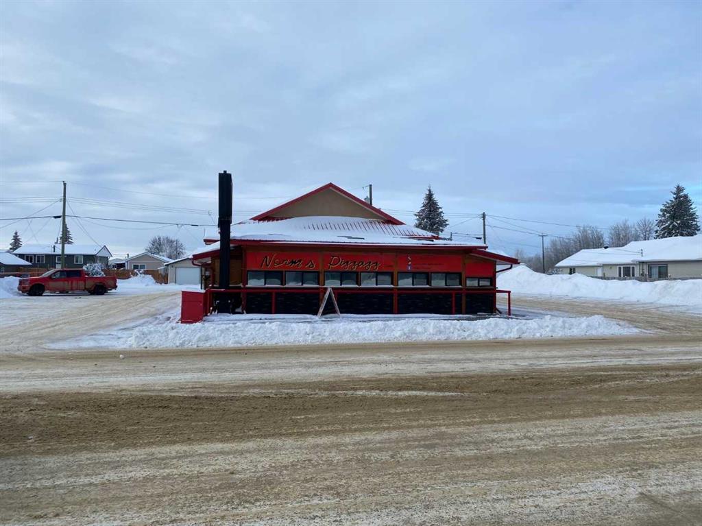 5715 51 Street Property Photo 2