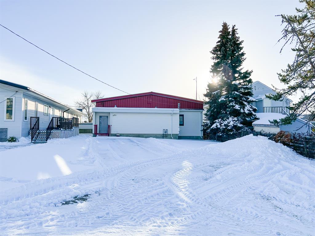 5011 50 Avenue Property Photo 11