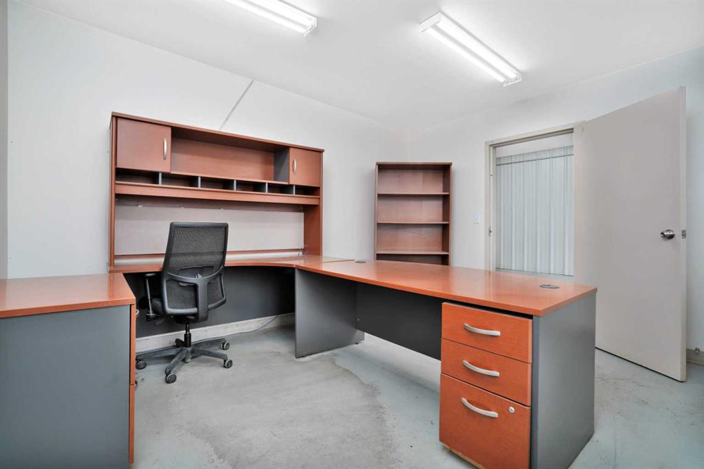 8 Gateway Boulevard 5 Property Photo 7