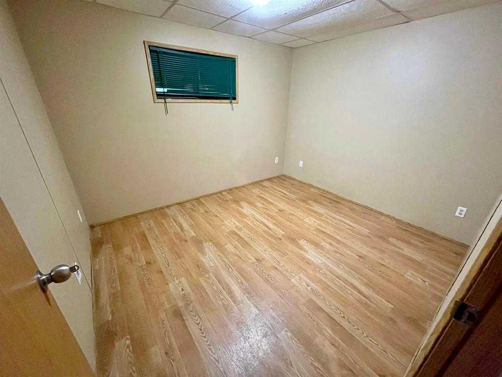 10024 103 Avenue Property Photo 16