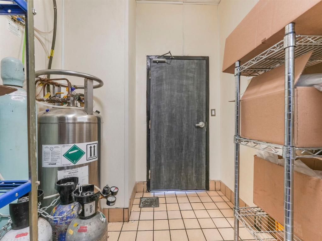 51 Kaska Road Property Photo 26