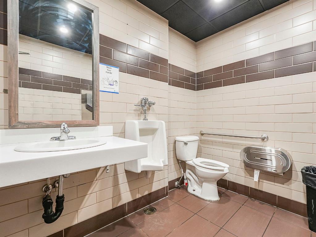 51 Kaska Road Property Photo 43
