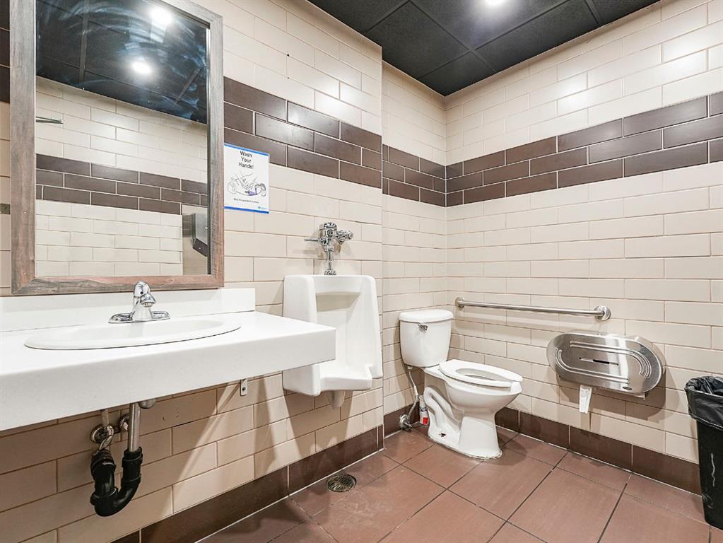 51 Kaska Road Property Photo 44
