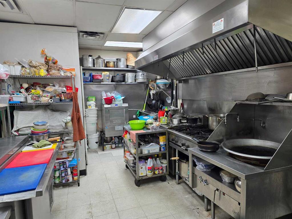 17 Ave Avenue Property Photo 3