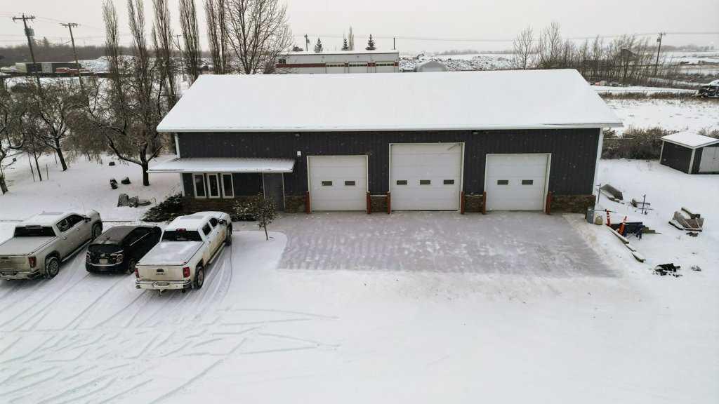 22904 110 Avenue Property Photo 3