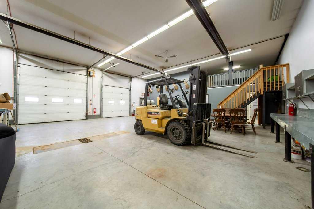 22904 110 Avenue Property Photo 17