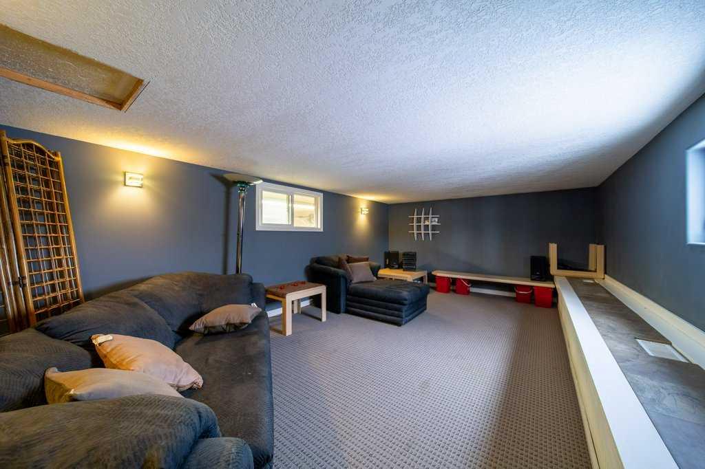 22904 110 Avenue Property Photo 21
