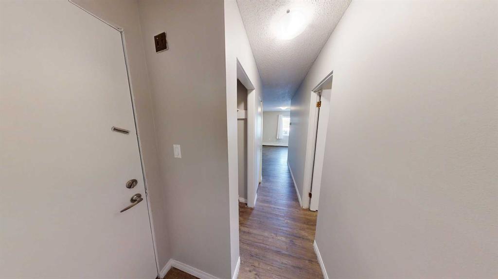 9932 105 Avenue 206 Property Photo 2