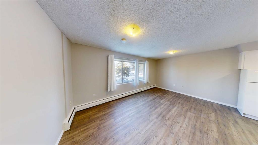 9932 105 Avenue 206 Property Photo 3