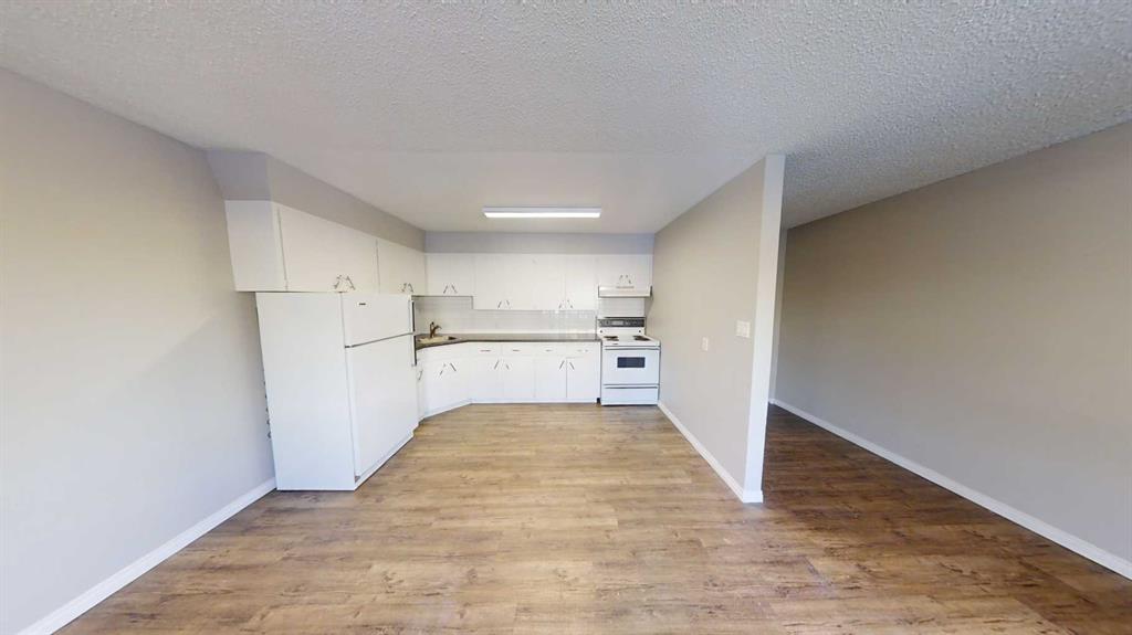 9932 105 Avenue 206 Property Photo 4
