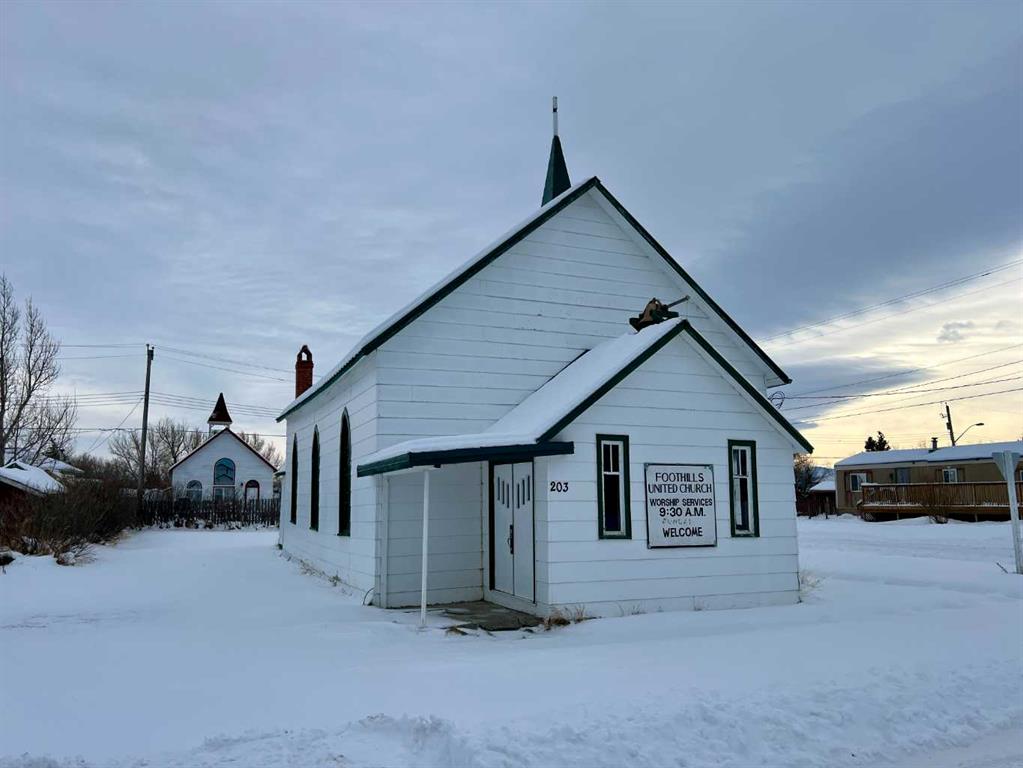 203 6 Street Property Photo