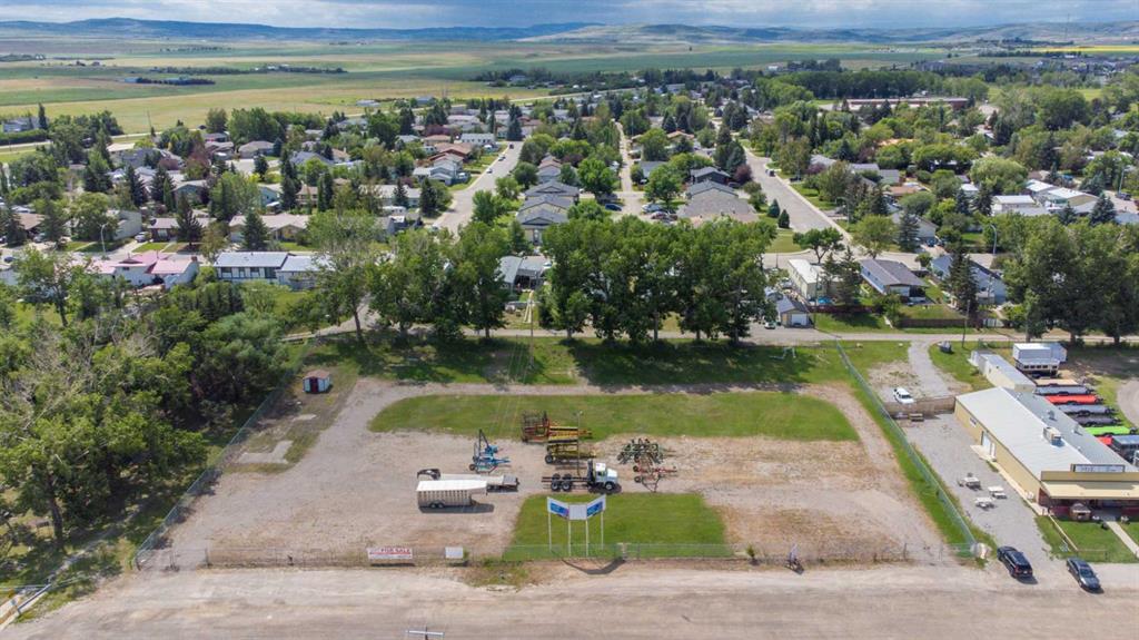 2605 21 Avenue Property Photo