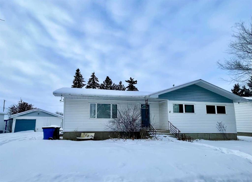 5324 47 Street Property Photo