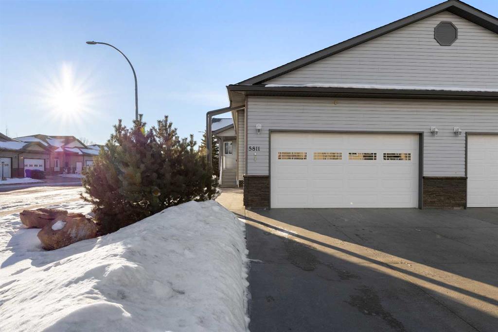 5811 60 Street Property Photo