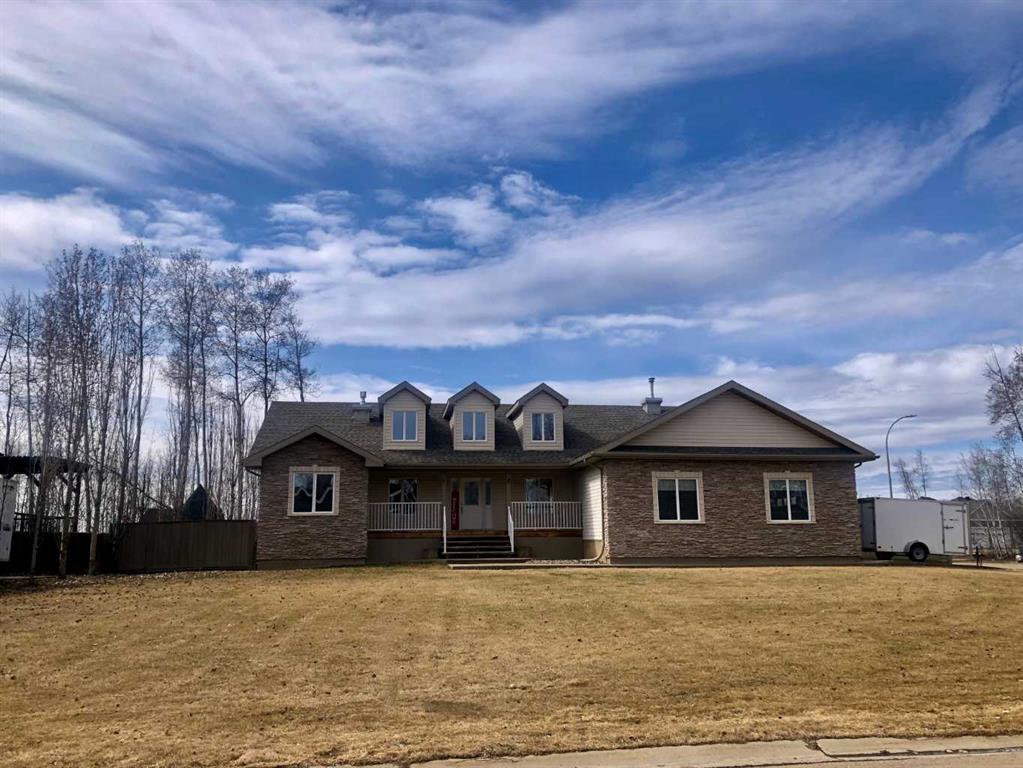 10 Chinook Crescent Property Photo