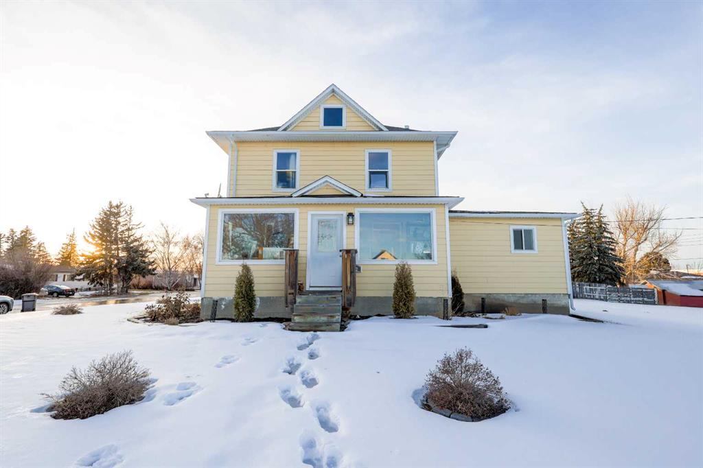 202 4 Street Property Photo