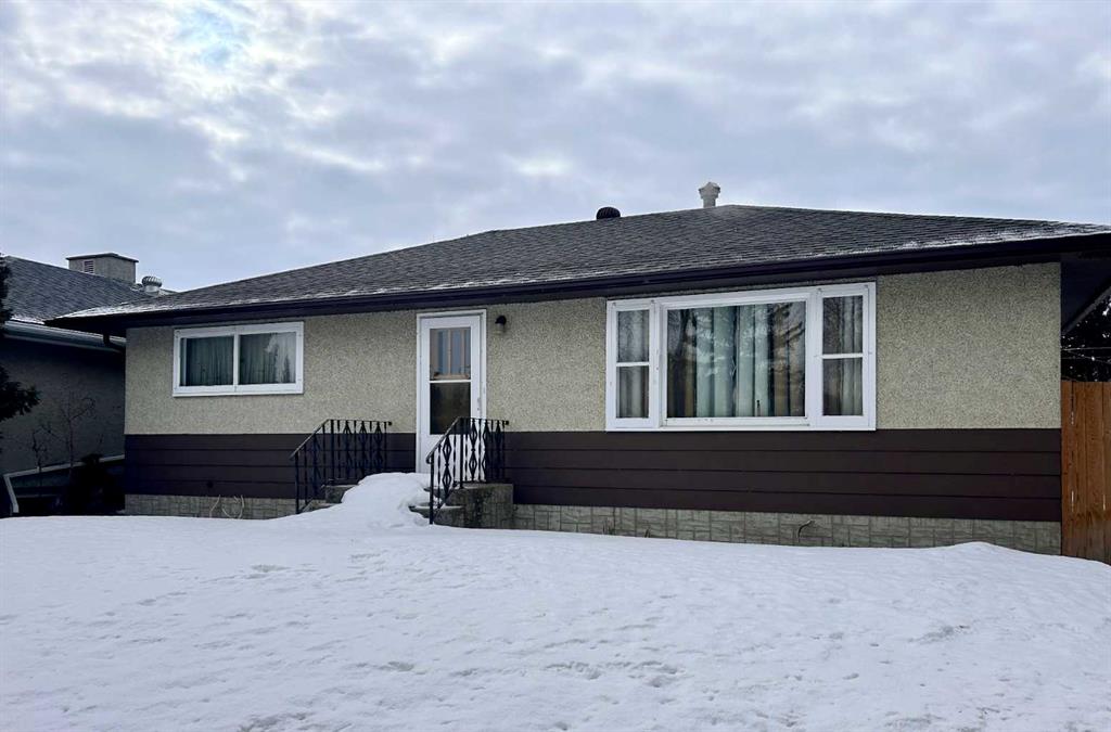 4605 51 Avenue Property Photo
