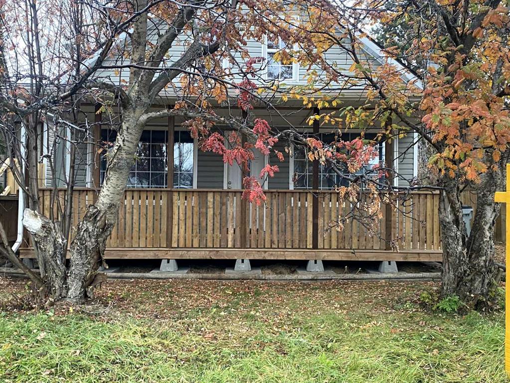 4924 58 Avenue Property Photo