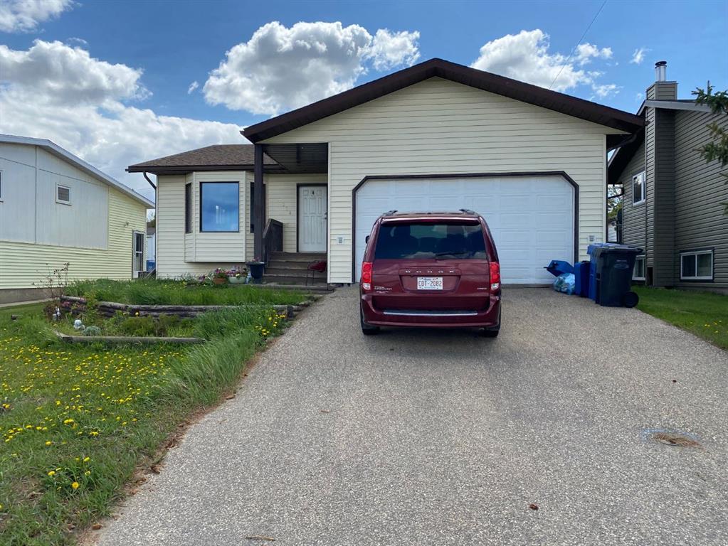 4814 47 Avenue Property Photo
