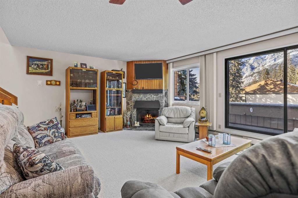 404 Squirrel Street 14 Property Photo