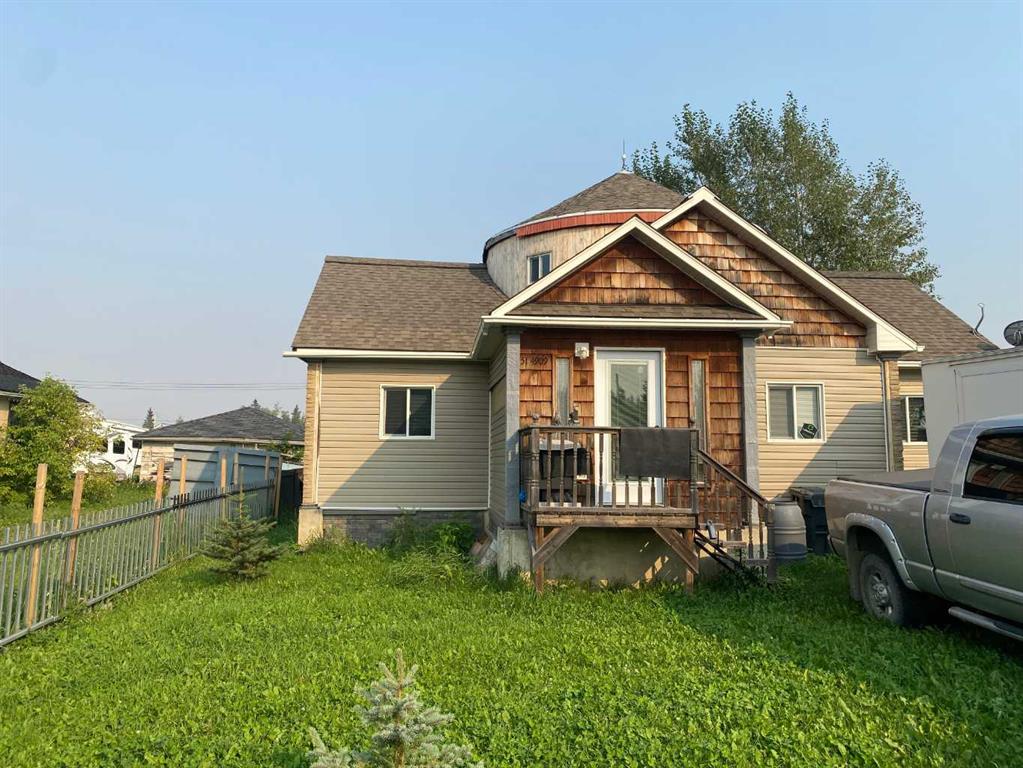 4909 51 Street Property Photo