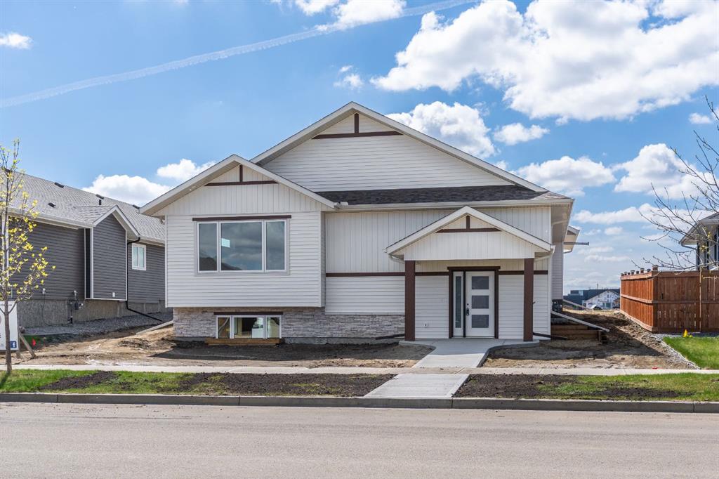 2506 62 Street Property Photo 1