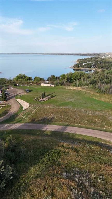 8 Whitetail Close Property Photo 2