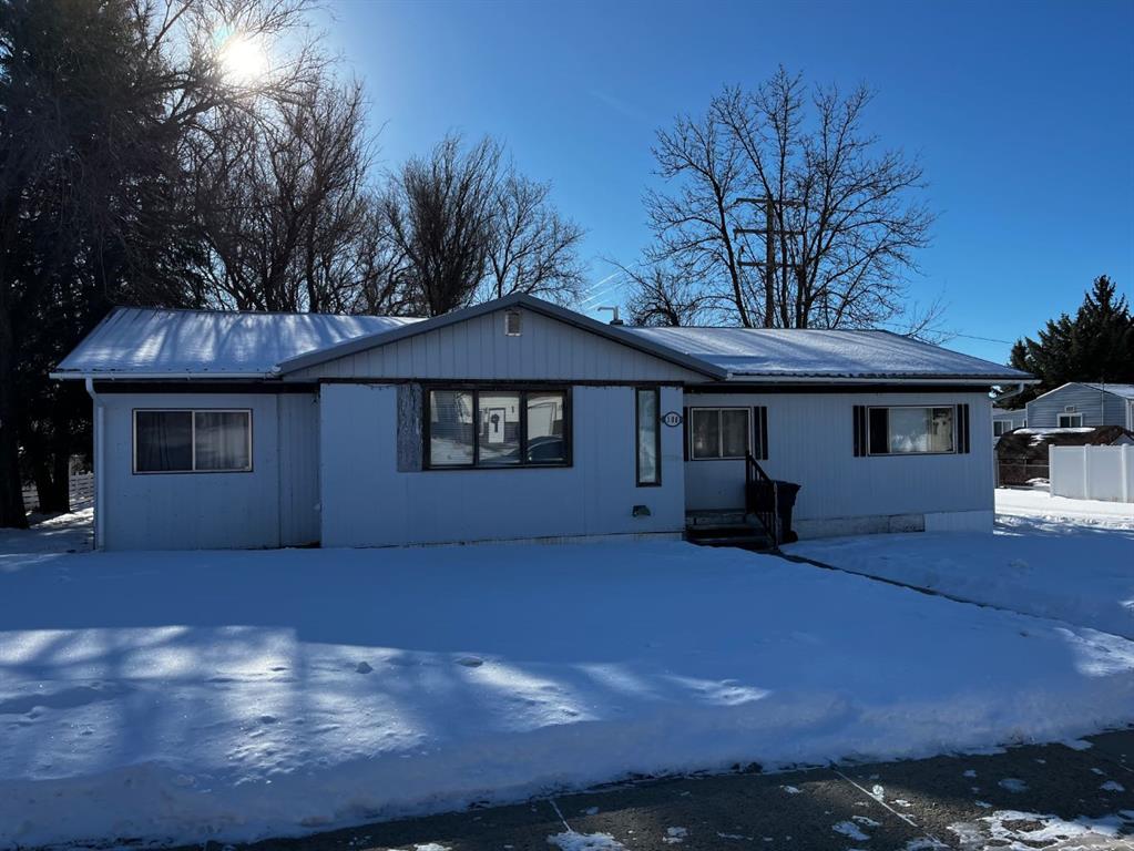 108 6 Avenue Property Photo