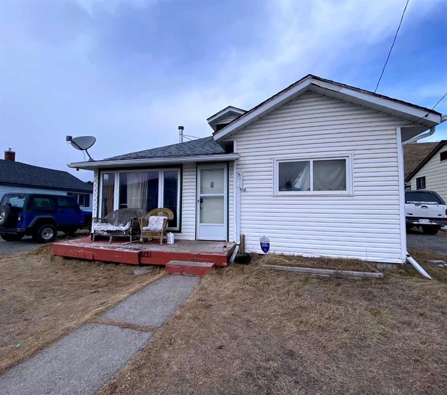 8121 22 Avenue Property Photo