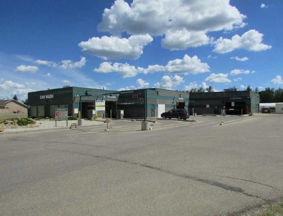 3830 49 Avenue Property Photo